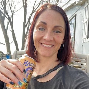 Meet your Posher, Angie